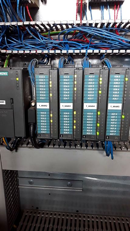 Siemens S7-300 with labelled modules