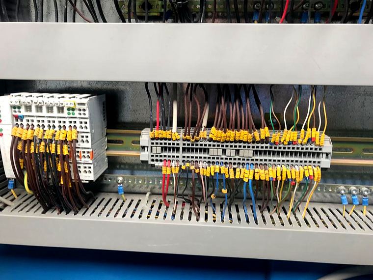 I/O modules and terminals